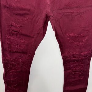 Men's Relaxed Fit Jeans - Burgundy